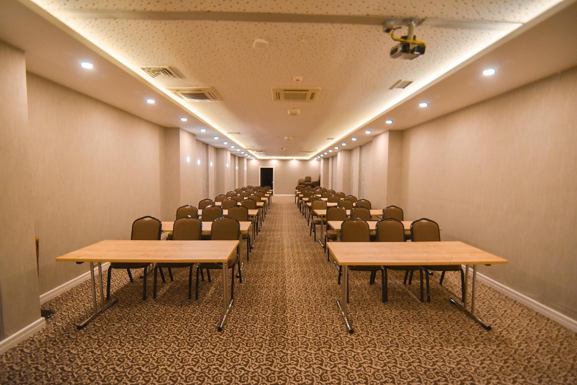 Royal Comfort Otel 4*